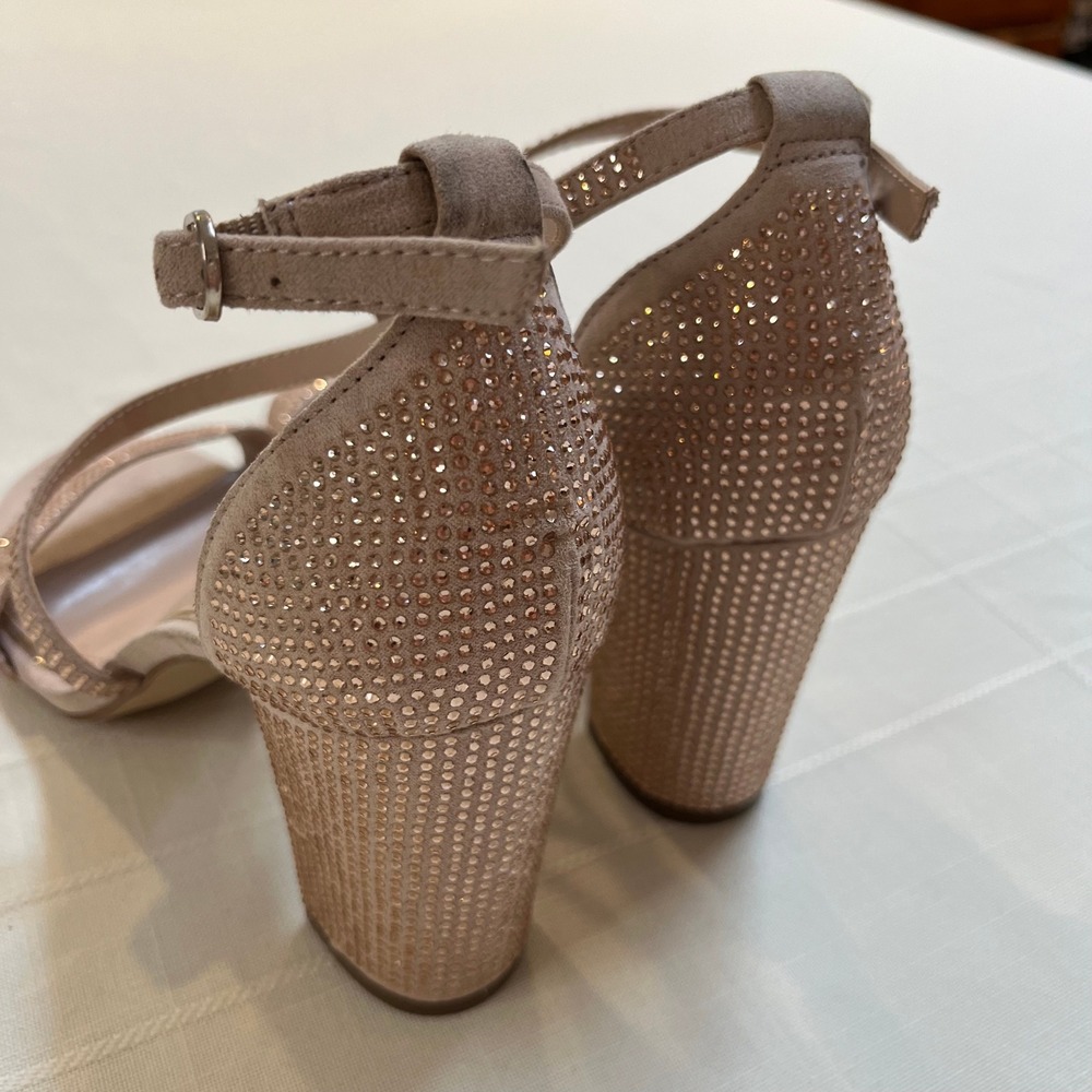 Women's Blush Strappy Block Heel Sandals - Picture 5 of 15